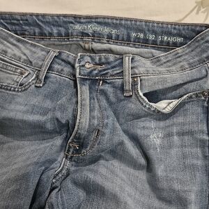 Women Calvin Klein jeans size 28x32